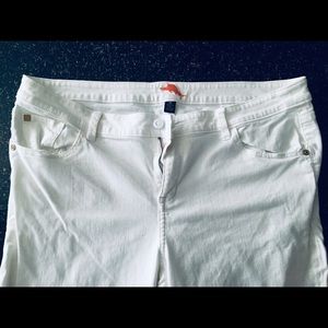 Tommy Bahama White Jeans